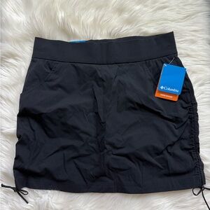Columbia Women's Omni-Shade Active Fit Jupe-Short Skort, Black, Size M HIKING